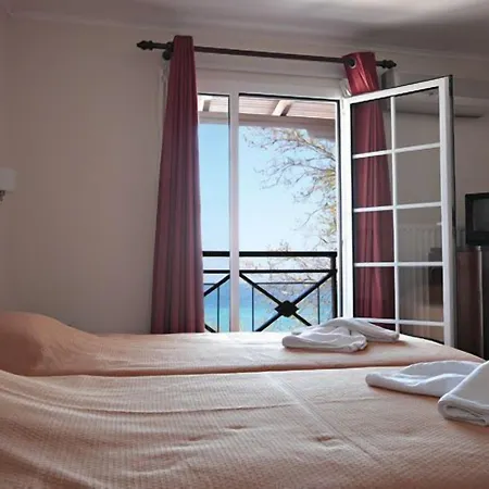 Morfeas فندق بلاتامونيس