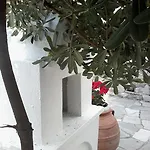Morfeas Hotel